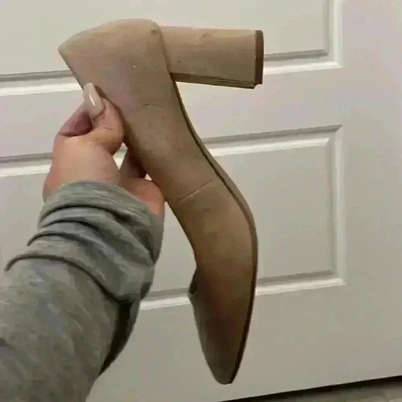 Kelly & Katie Womens Liya Classic Pumps Heel Shoes Light Taupe Suede size 10 - Picture 11 of 11